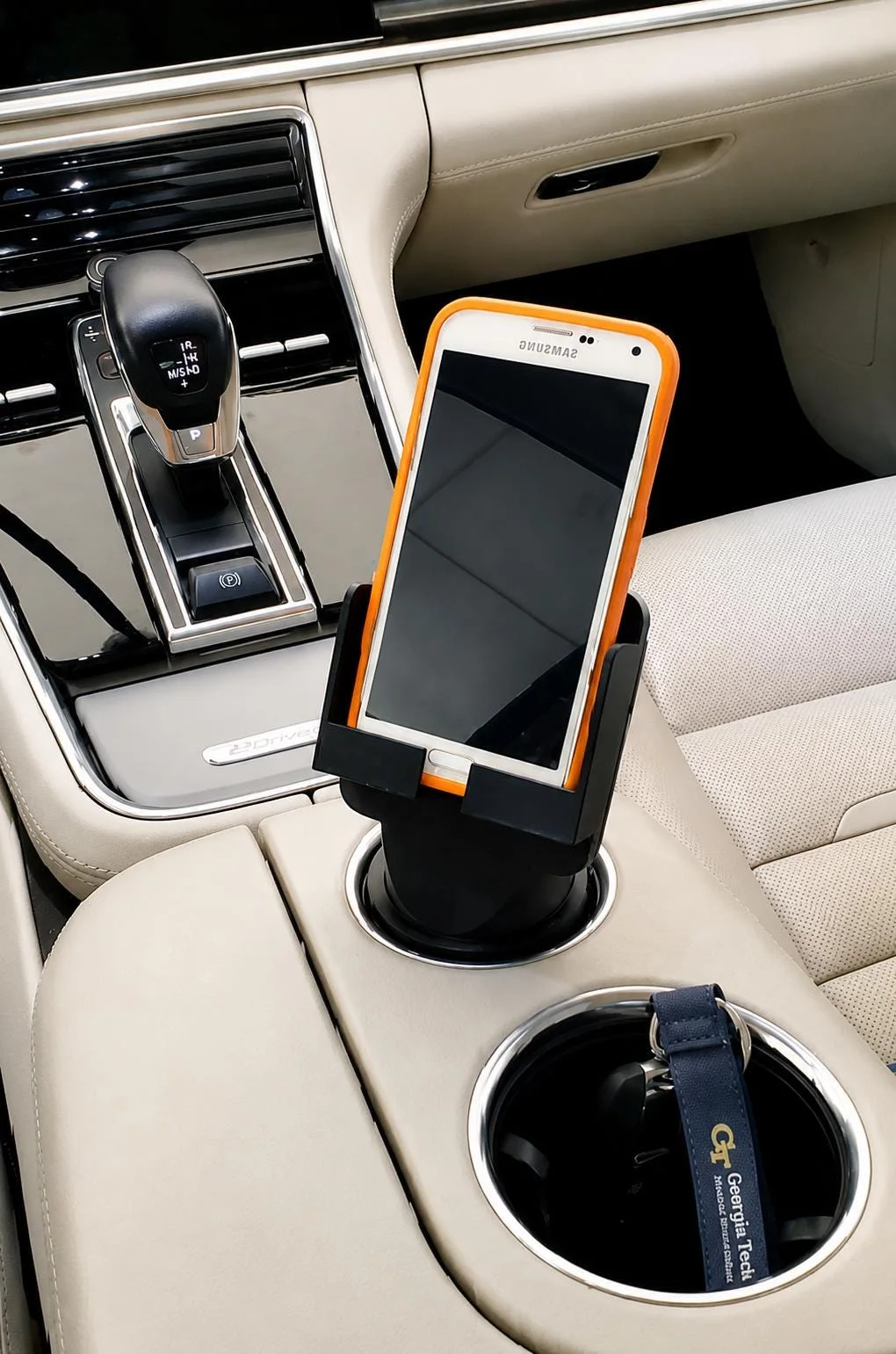 Rotating 3D Printed Car Cup Holder Phone Mount, 3D printed in PLA