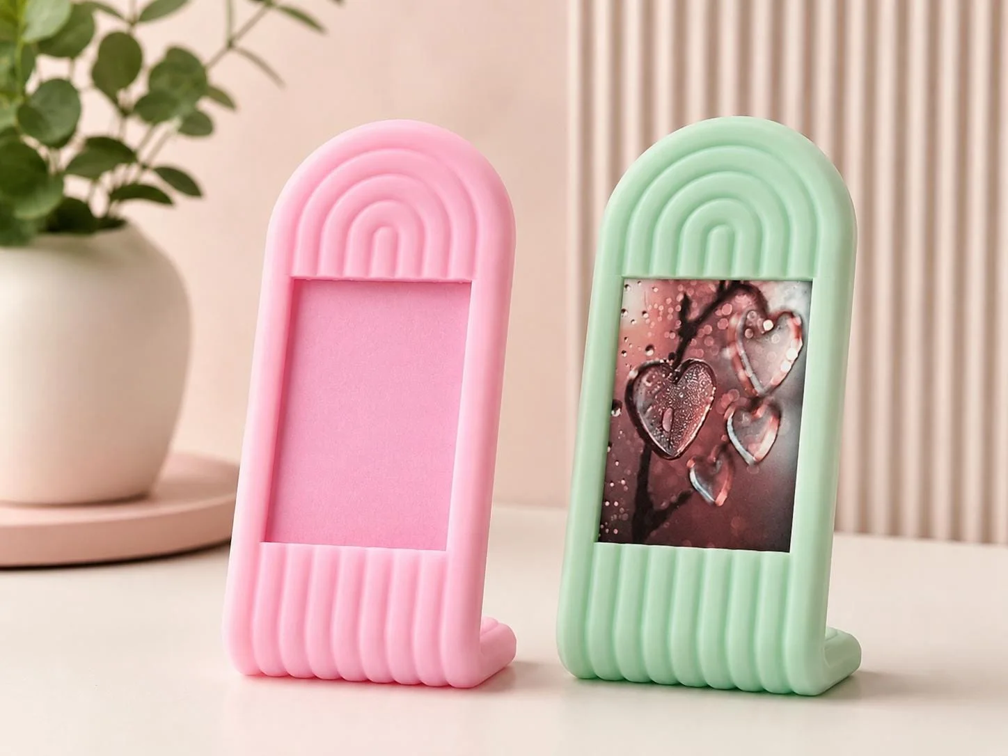 Rounded Instax Mini Photo Frame, 3D printed in PLA