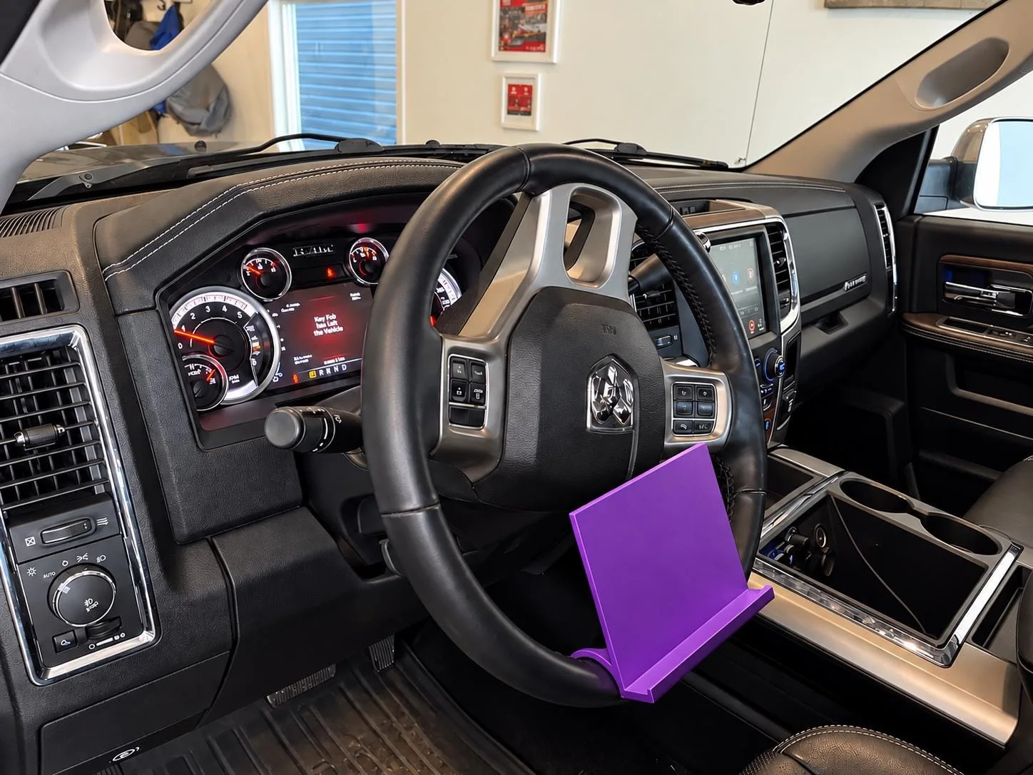 Steering Wheel Laptop Holder, photo 4 of 5